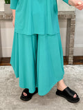 Dome Pant, Capri Vogue