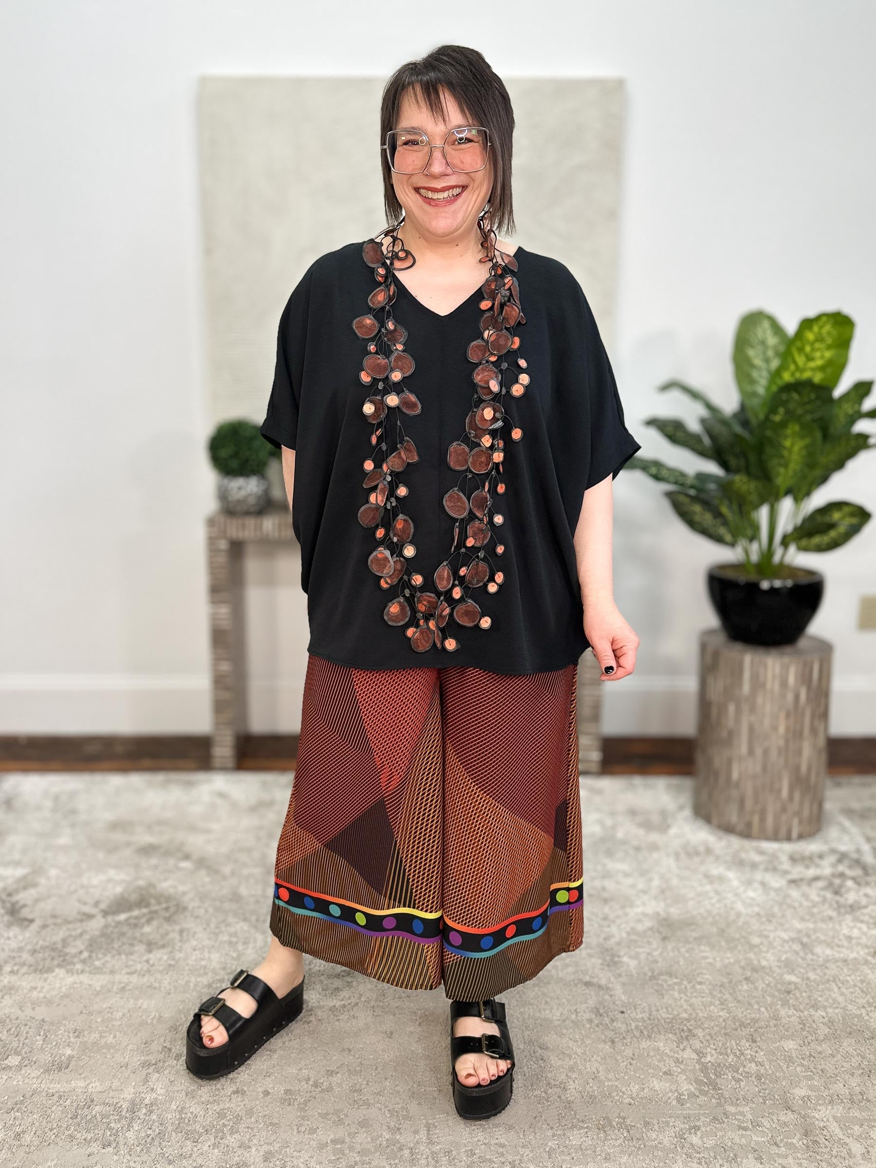Amma Pant, Mondrian Crepe