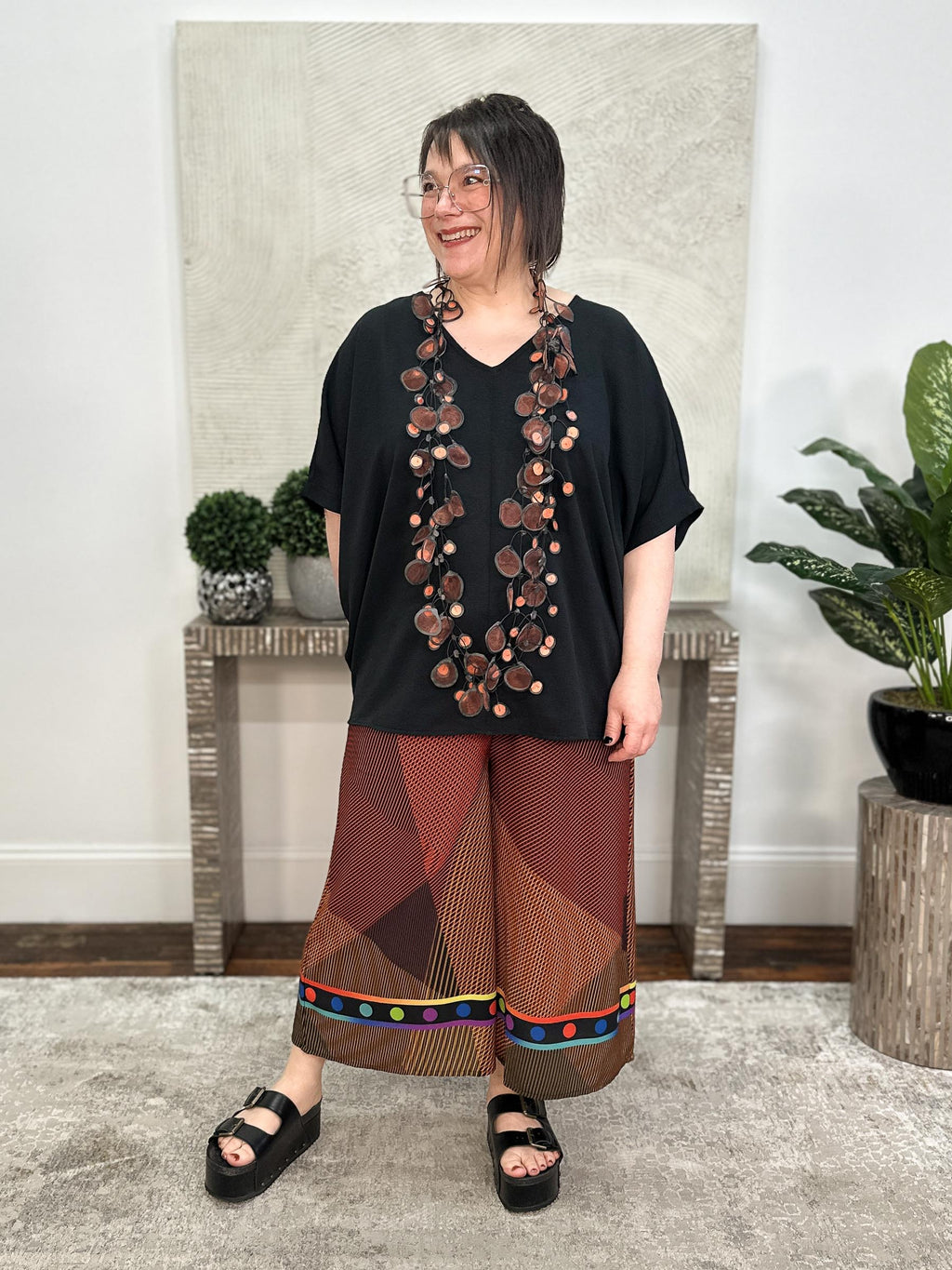 Amma Pant, Mondrian Crepe