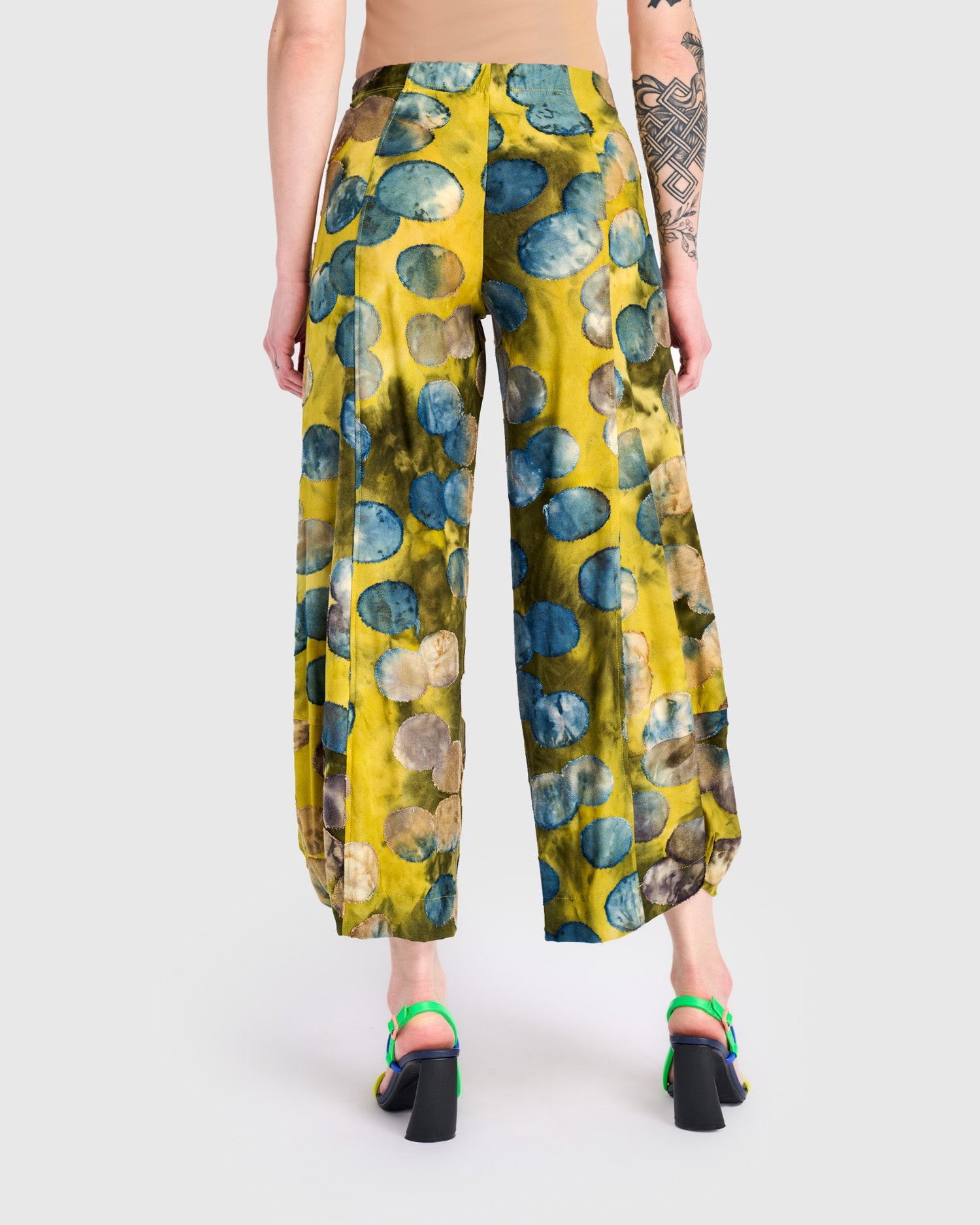 Burnout Punto Pant, Orbits